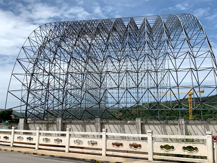 海伦山寨矿储煤棚网架