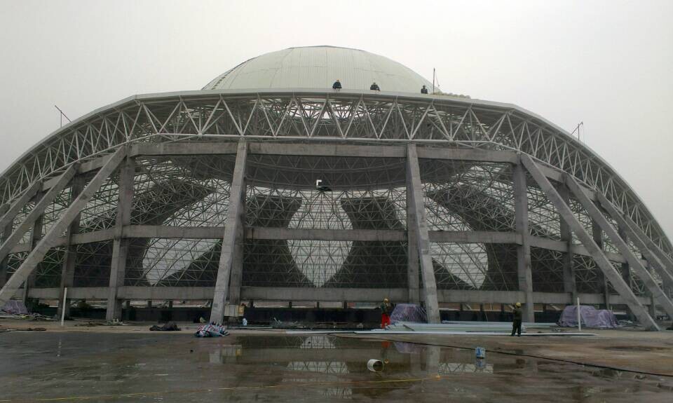 海伦温泉馆网架工程